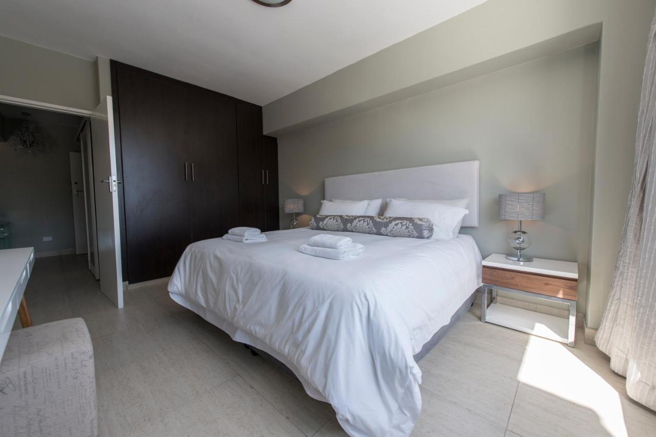 Dorric 005 No Loadshedding Apartment *